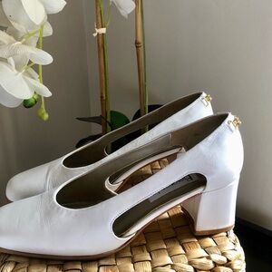 Begonia White Leather Cutout Block Heel Pumps-Made in Spain-Size 38.5